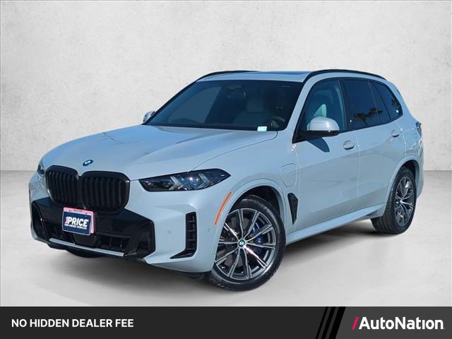 Certified 2026 BMW X5 xDrive50e w/ M Sport Package AWD/4WD image 1