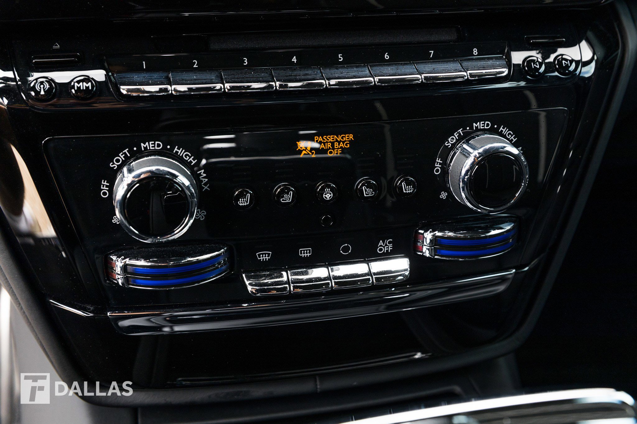 Used 2023 Rolls-Royce Phantom Sedan w/ The Phantom Package image 31