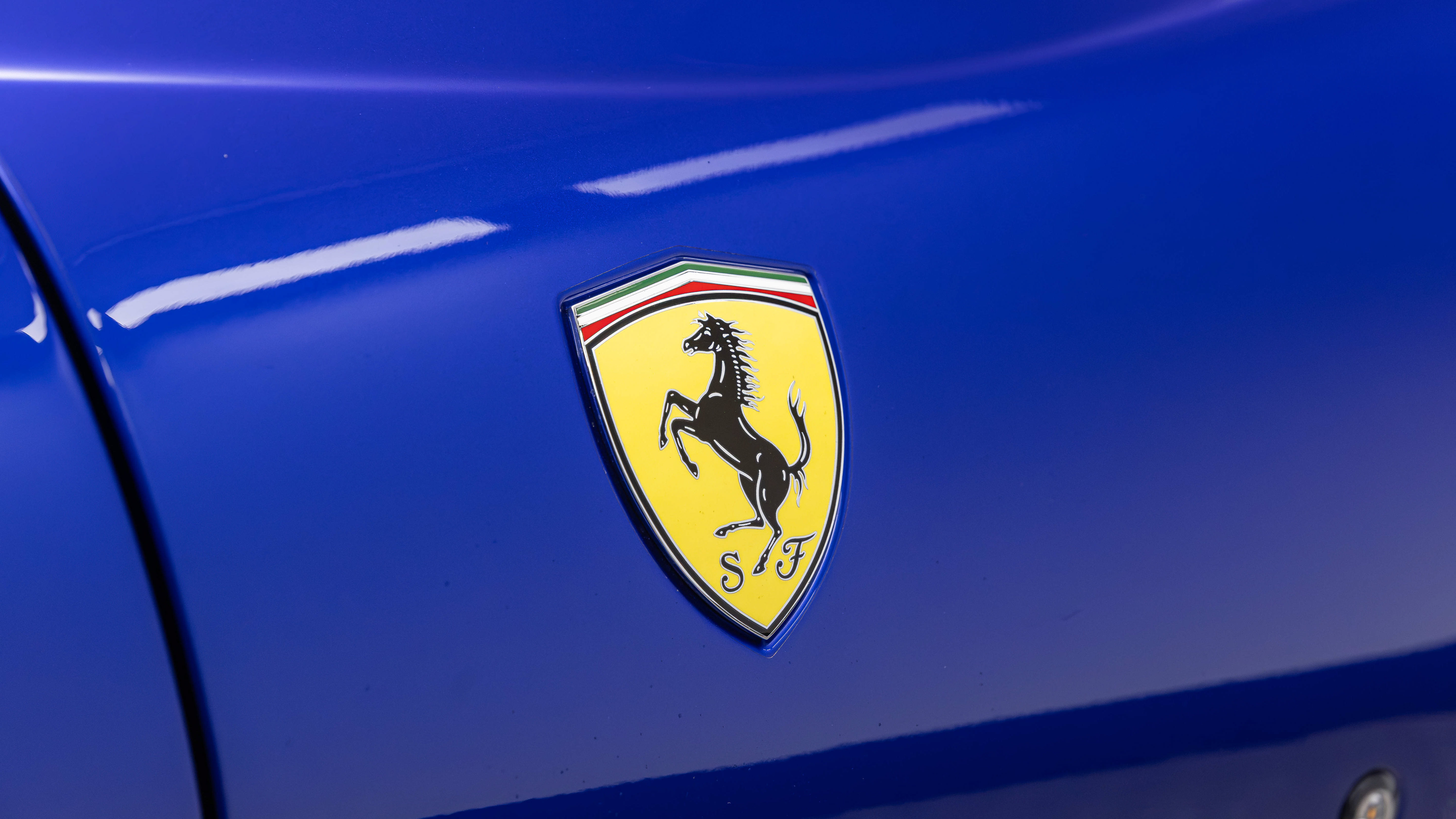 Used 2020 Ferrari 812 Superfast RWD image 51