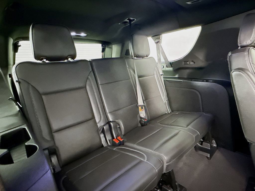 Used 2021 GMC Yukon XL Denali w/ Denali Premium Package AWD/4WD image 30