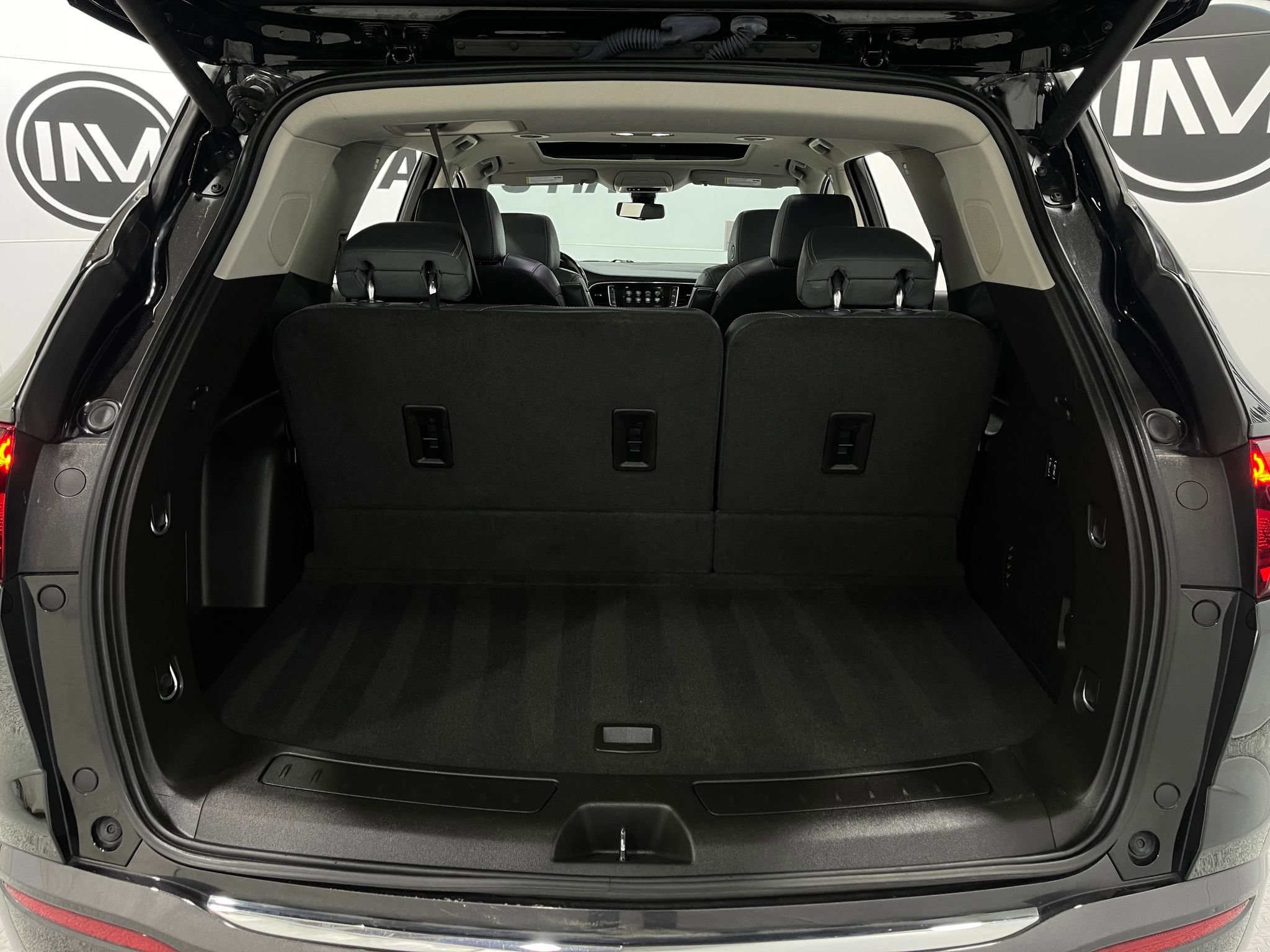 Used 2019 Buick Enclave Premium w/ Experience Buick Package FWD image 28