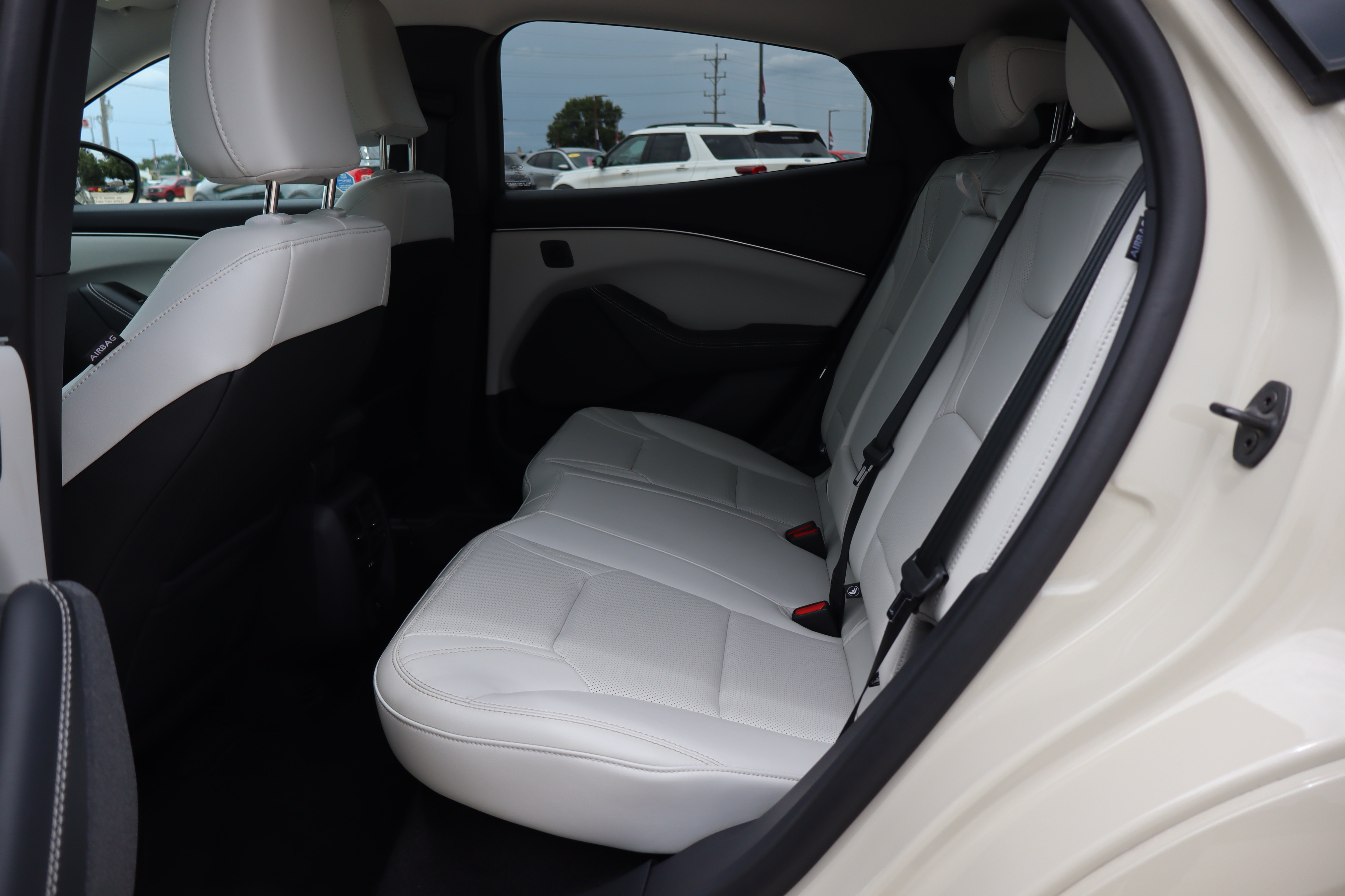 Used 2025 Ford Mustang Mach-E Premium AWD/4WD image 10