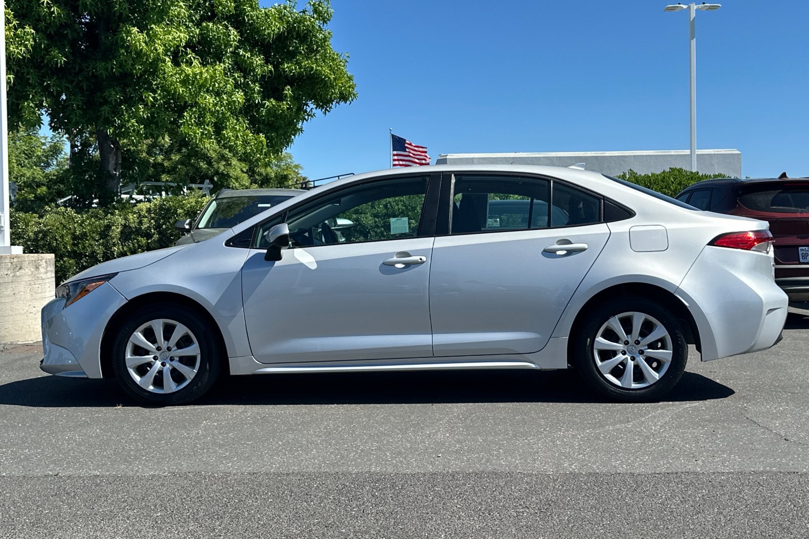 Used 2024 Toyota Corolla LE FWD image 7