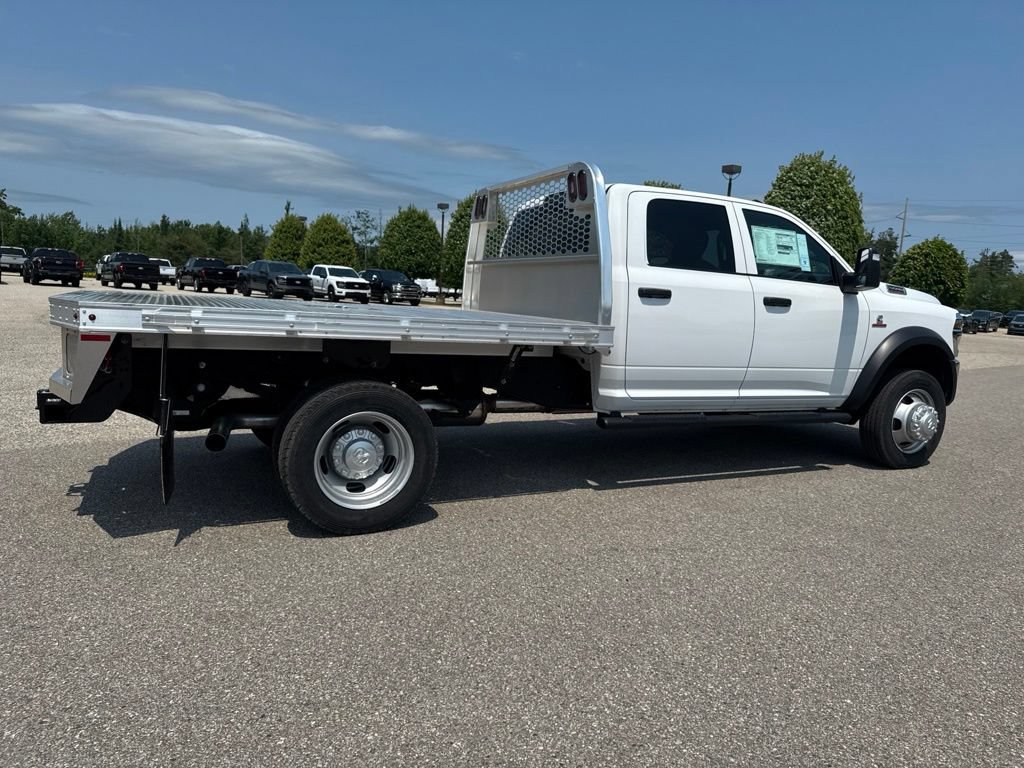 New 2026 RAM 5500 Tradesman w/ Chrome Appearance Group AWD/4WD image 41