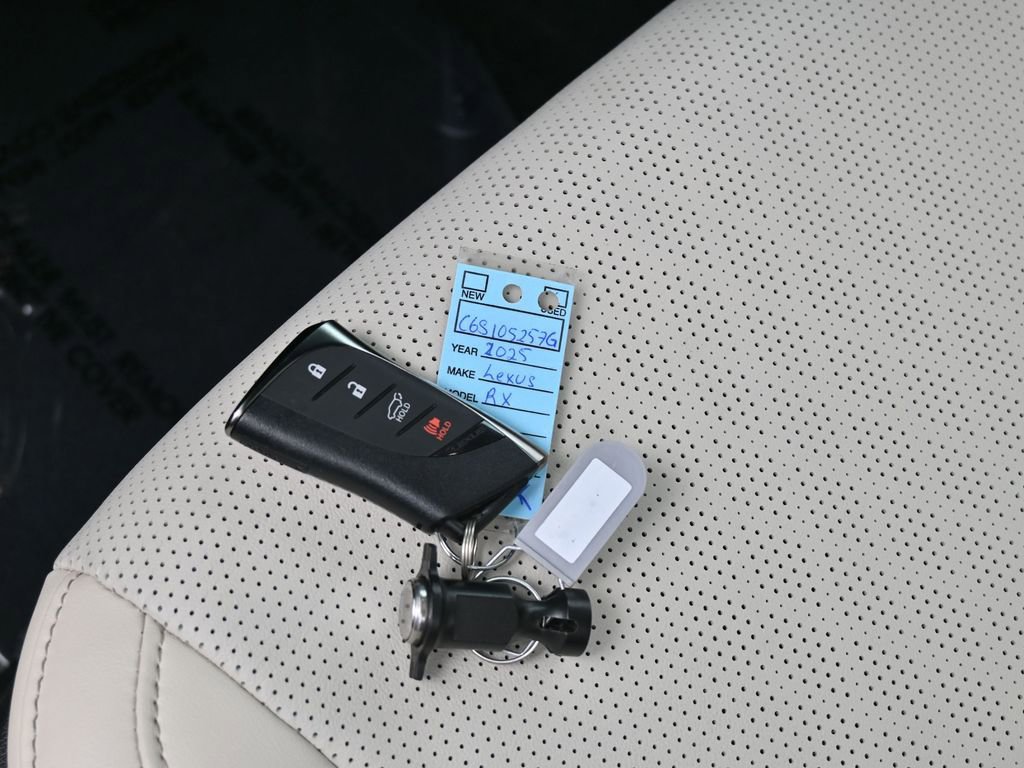 Used 2025 Lexus RX 350 Premium Plus image 19