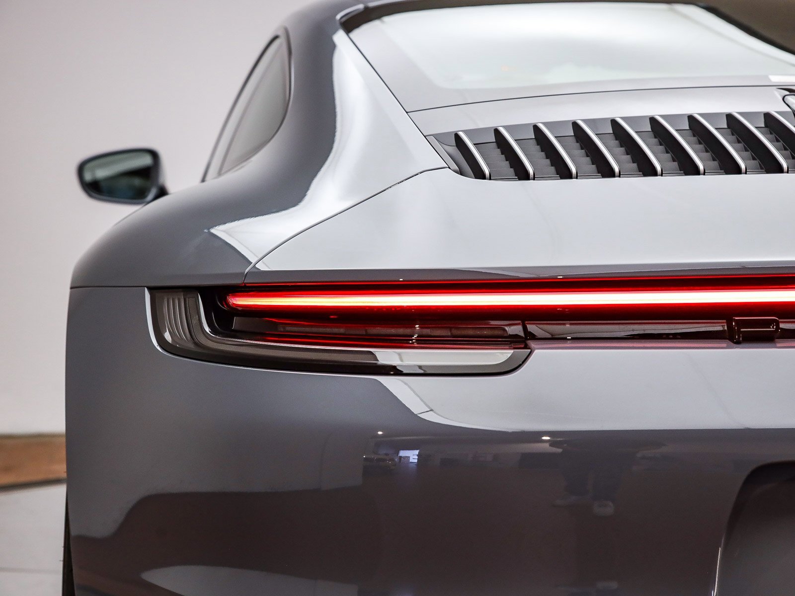 Used 2024 Porsche 911 Carrera 4S image 8