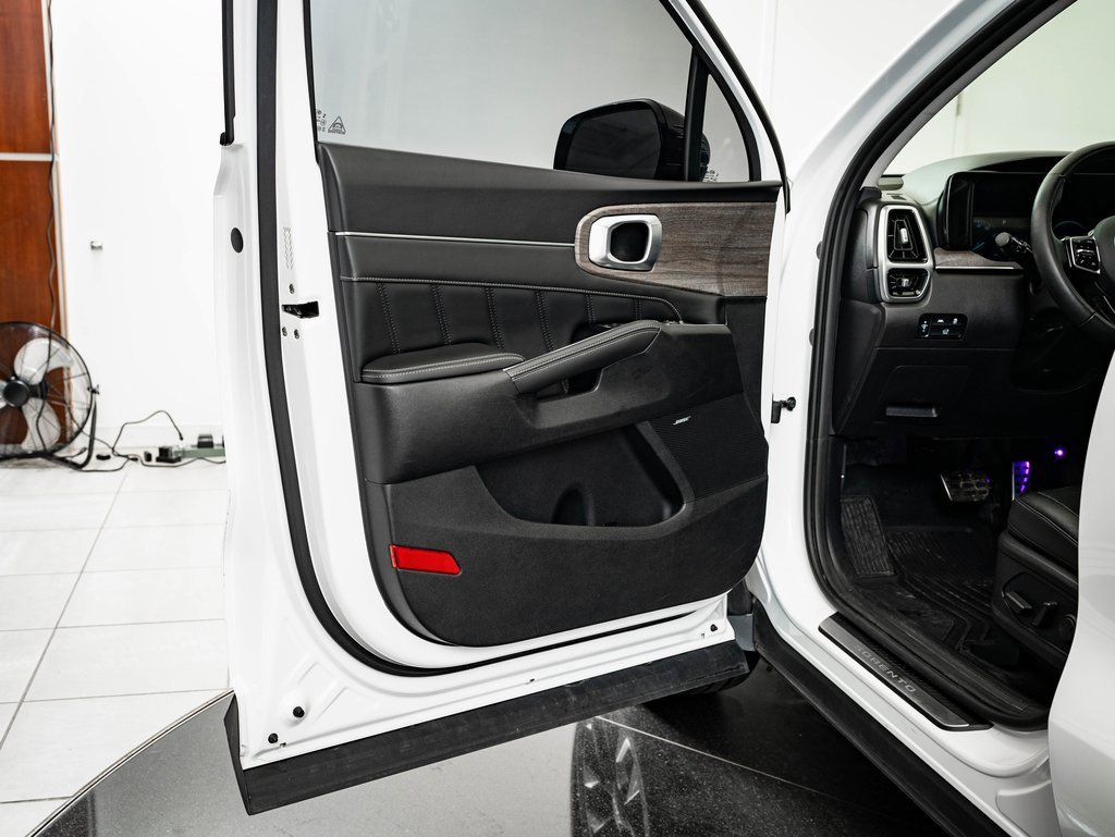 Used 2021 Kia Sorento SX Prestige image 31