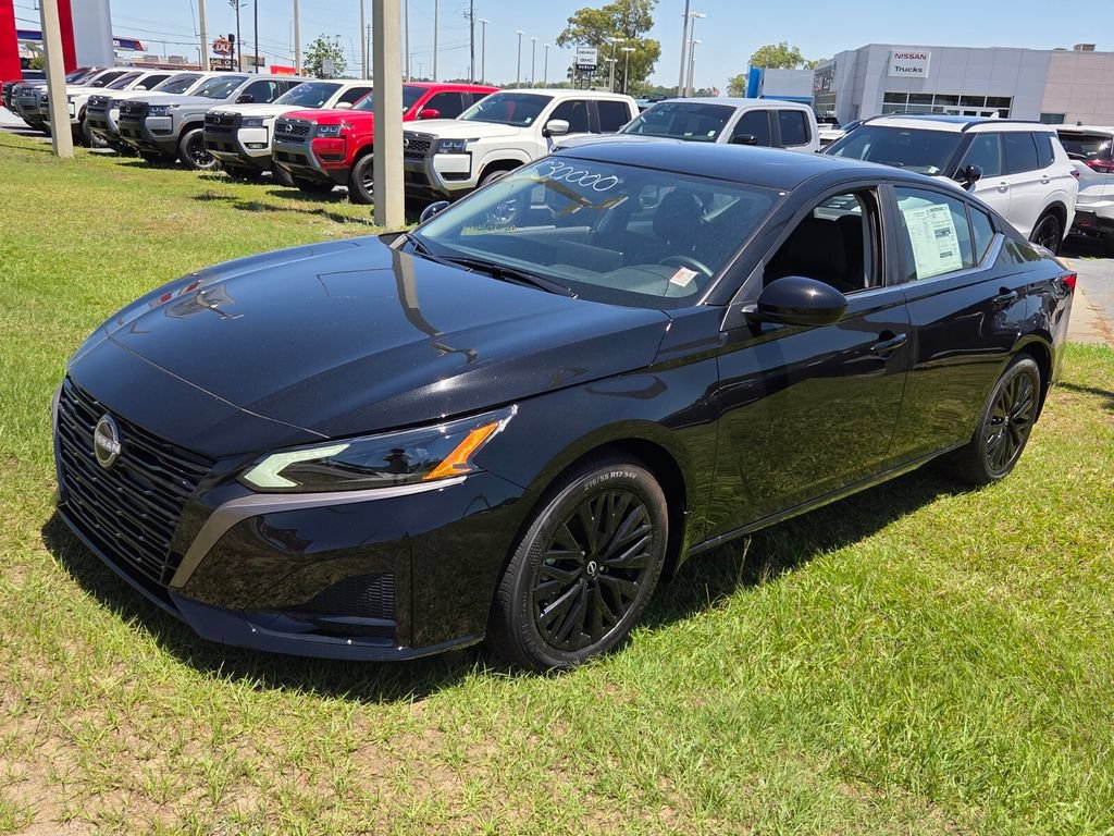 New 2026 Nissan Altima 2.5 SV FWD image 3