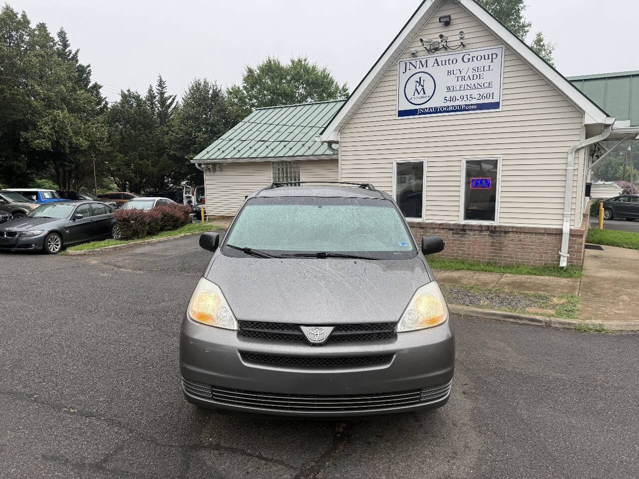 Used 2005 Toyota Sienna LE AWD/4WD image 2