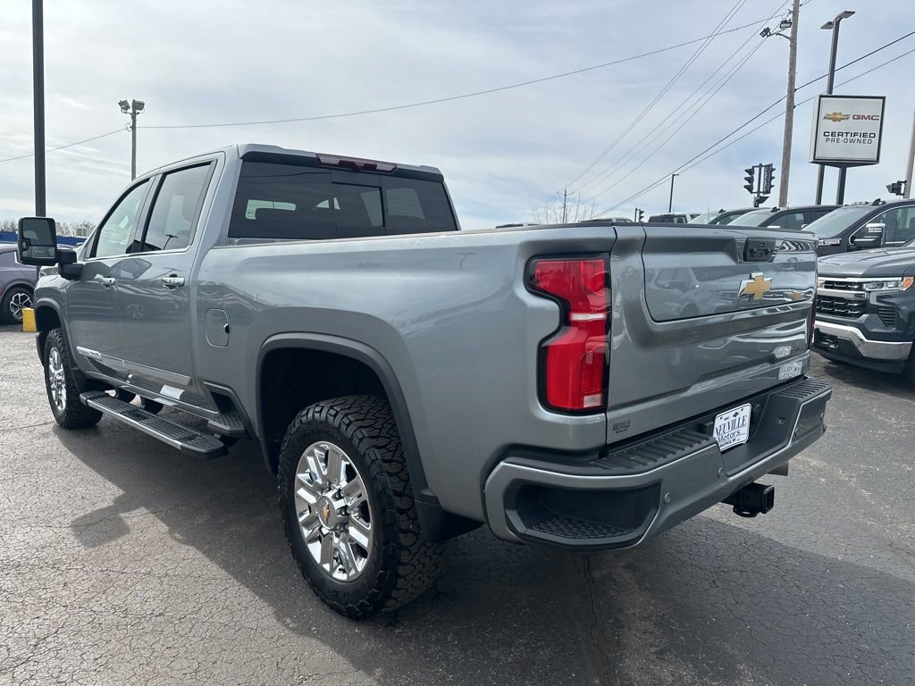 Used 2024 Chevrolet Silverado 2500 High Country image 5
