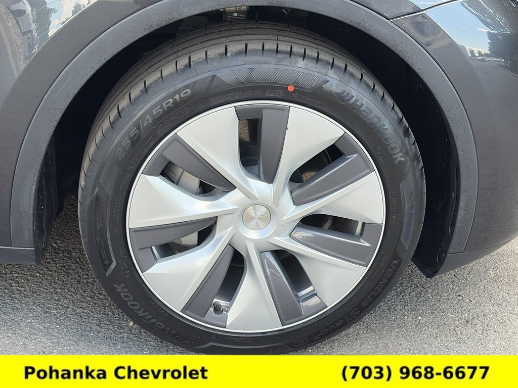Used 2024 Tesla Model Y Long Range RWD image 26