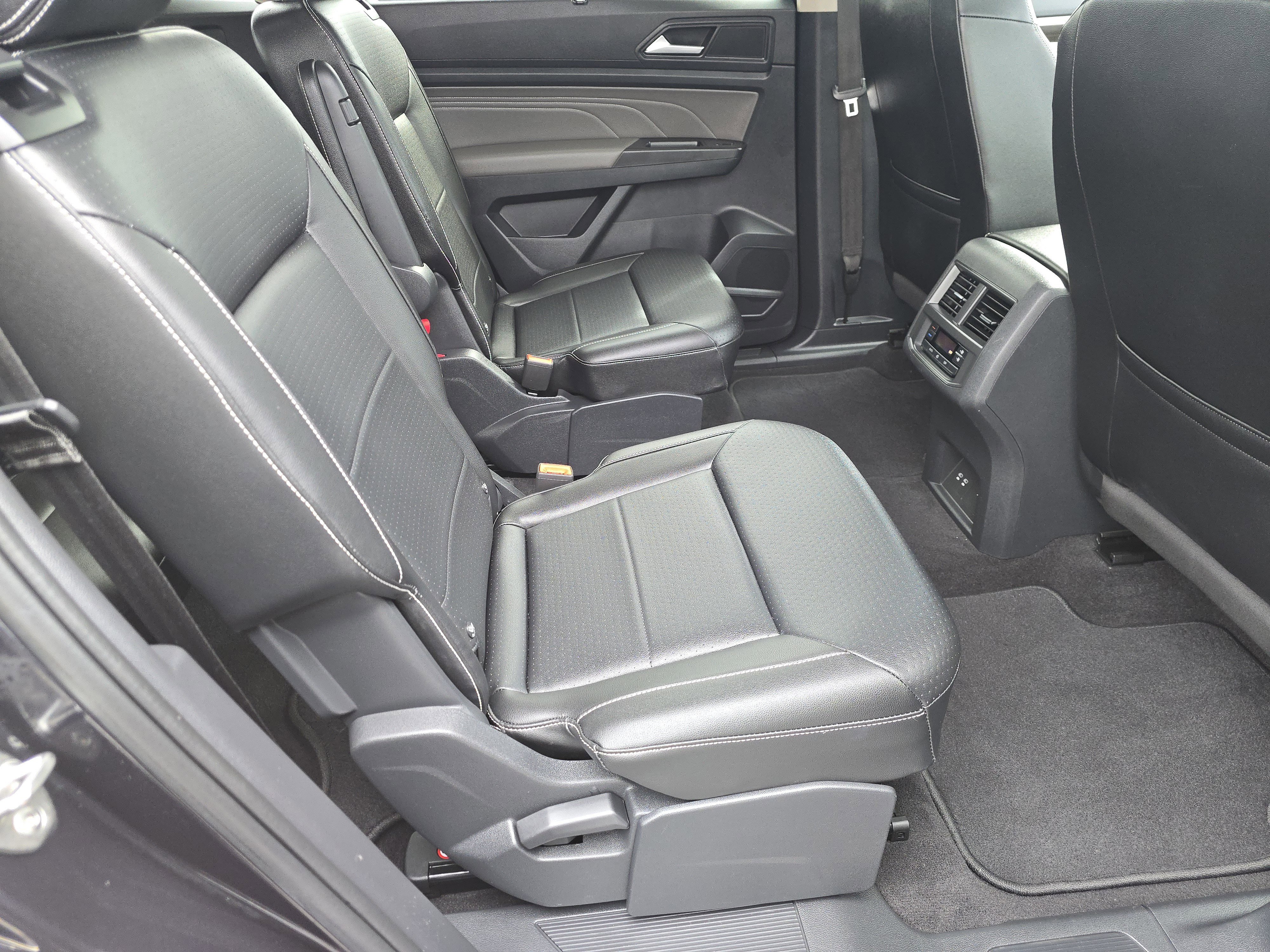 Used 2022 Volkswagen Atlas SE AWD/4WD image 19