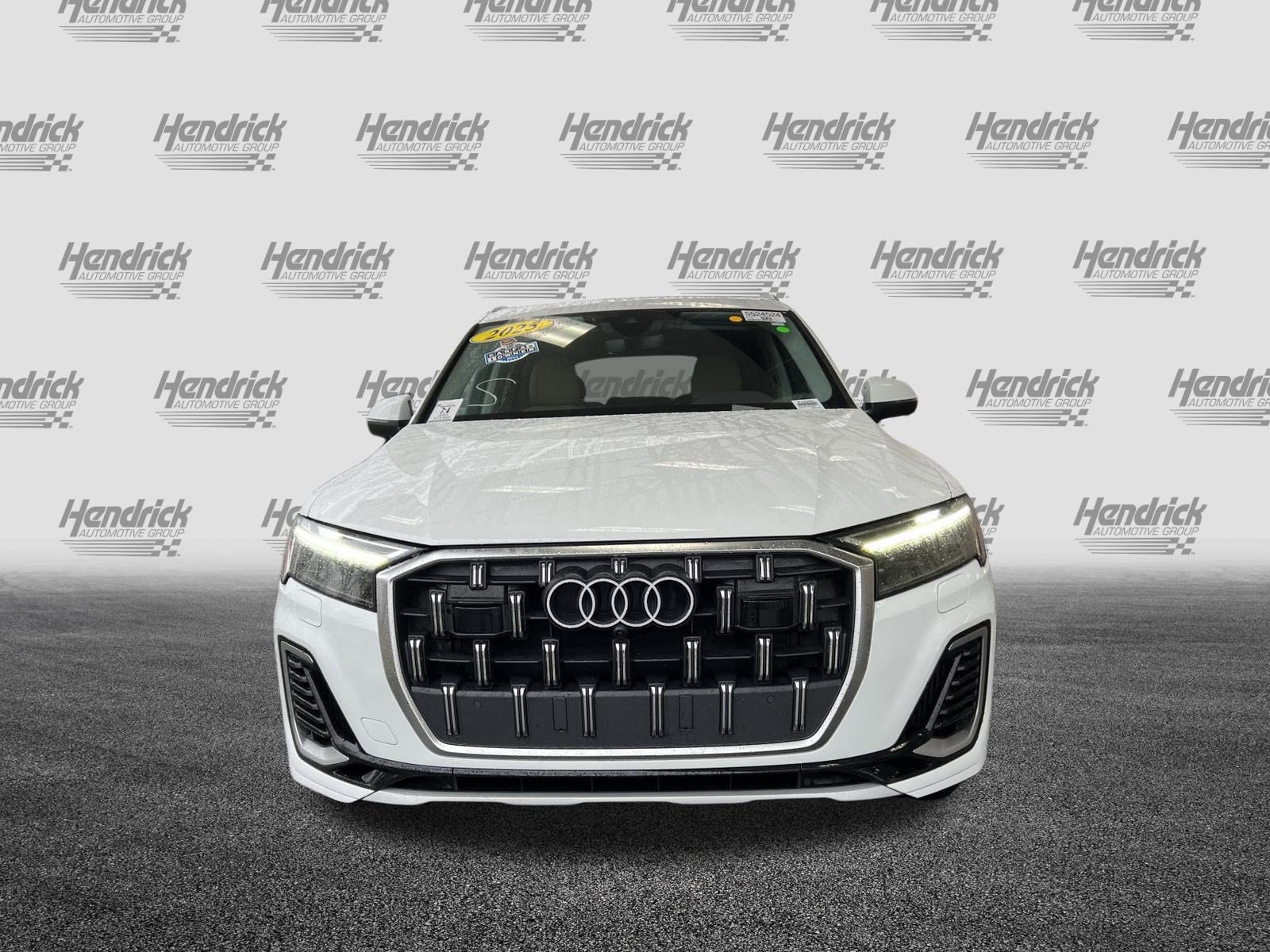 Used 2025 Audi Q7 3.0T Premium Plus w/ Premium Plus Package image 3