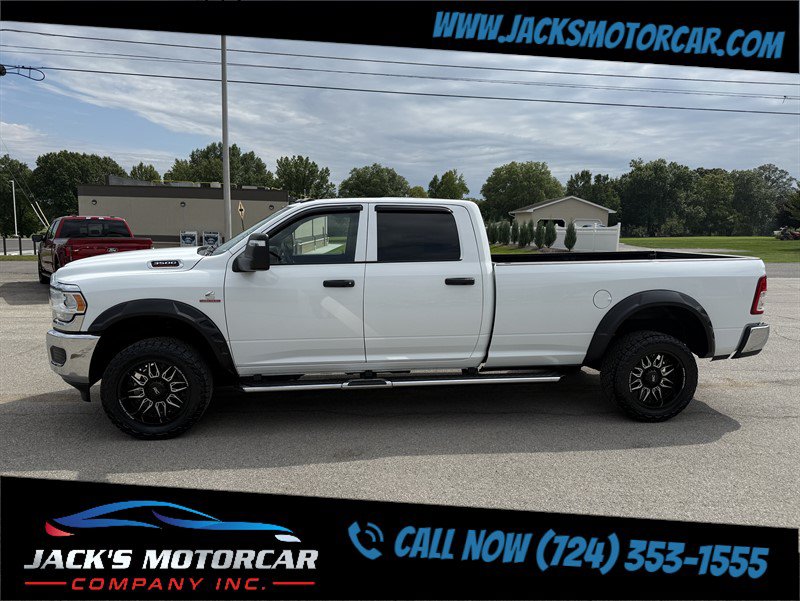 Used 2024 RAM 3500 Tradesman w/ Chrome Appearance Group AWD/4WD image 14