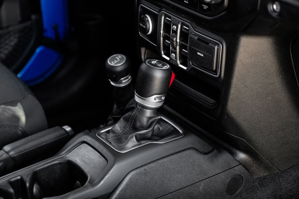 Used 2022 Jeep Wrangler Unlimited Sport image 31