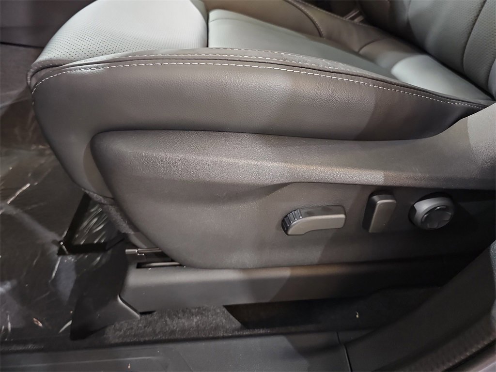 New 2025 Subaru Ascent Touring image 30