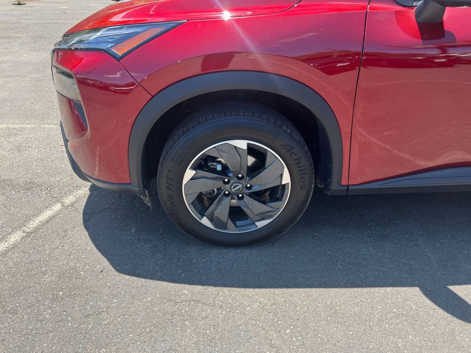 Used 2025 Nissan Rogue SV AWD/4WD image 32