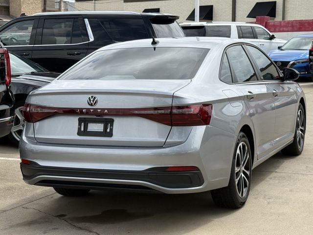 Used 2025 Volkswagen Jetta Sport FWD image 4