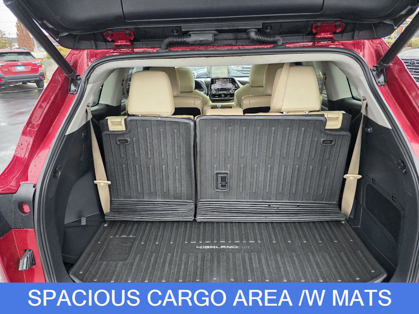 Used 2021 Toyota Highlander XLE image 32