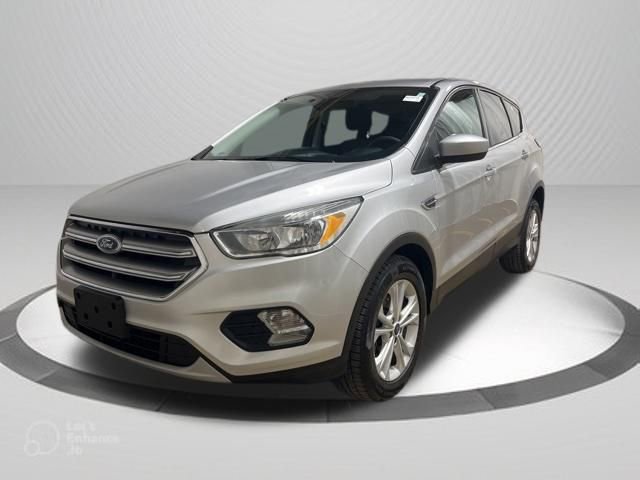 Used 2017 Ford Escape SE FWD image 3