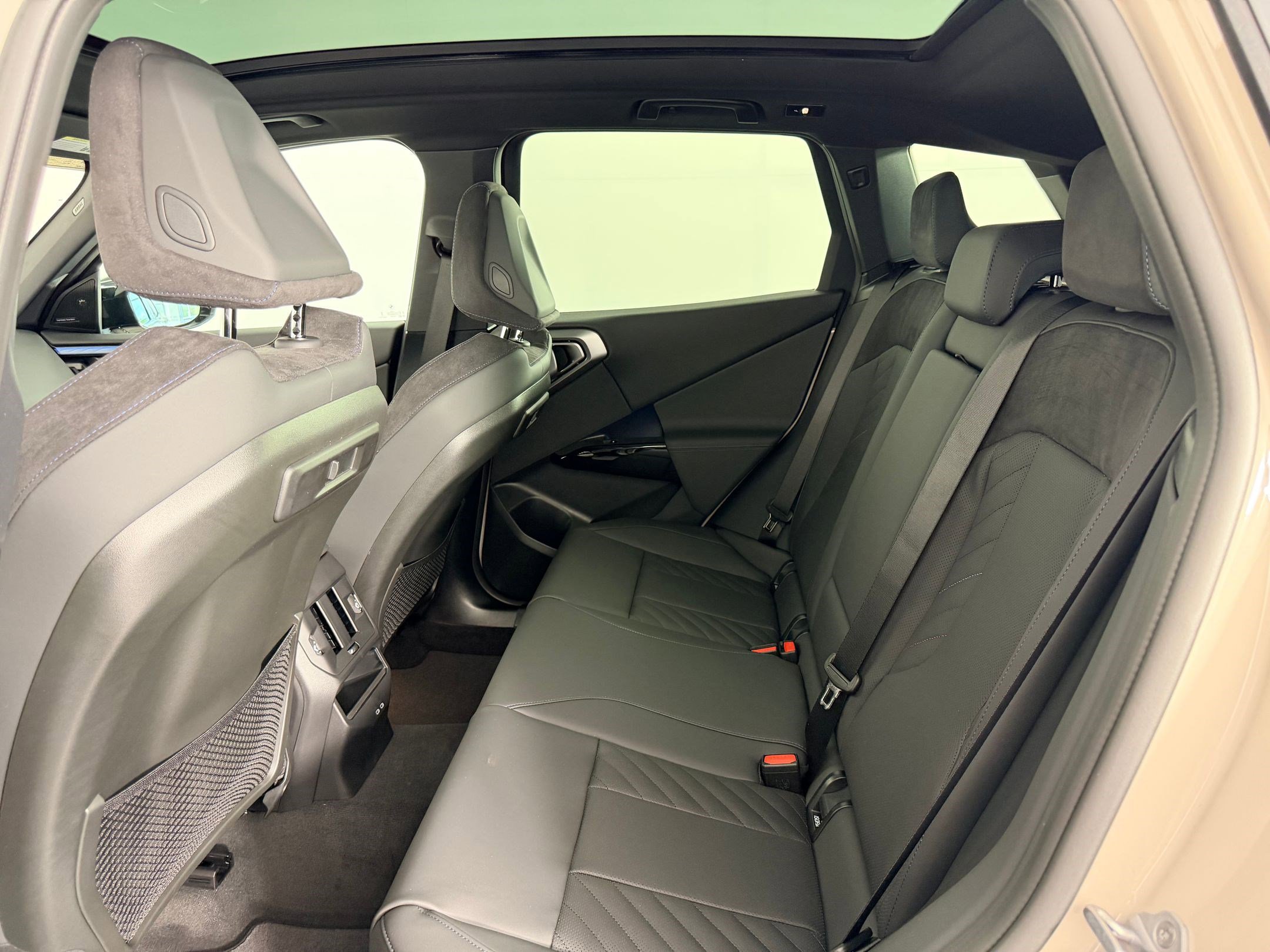 New 2026 BMW X3 M50 w/ Premium Package AWD/4WD image 20