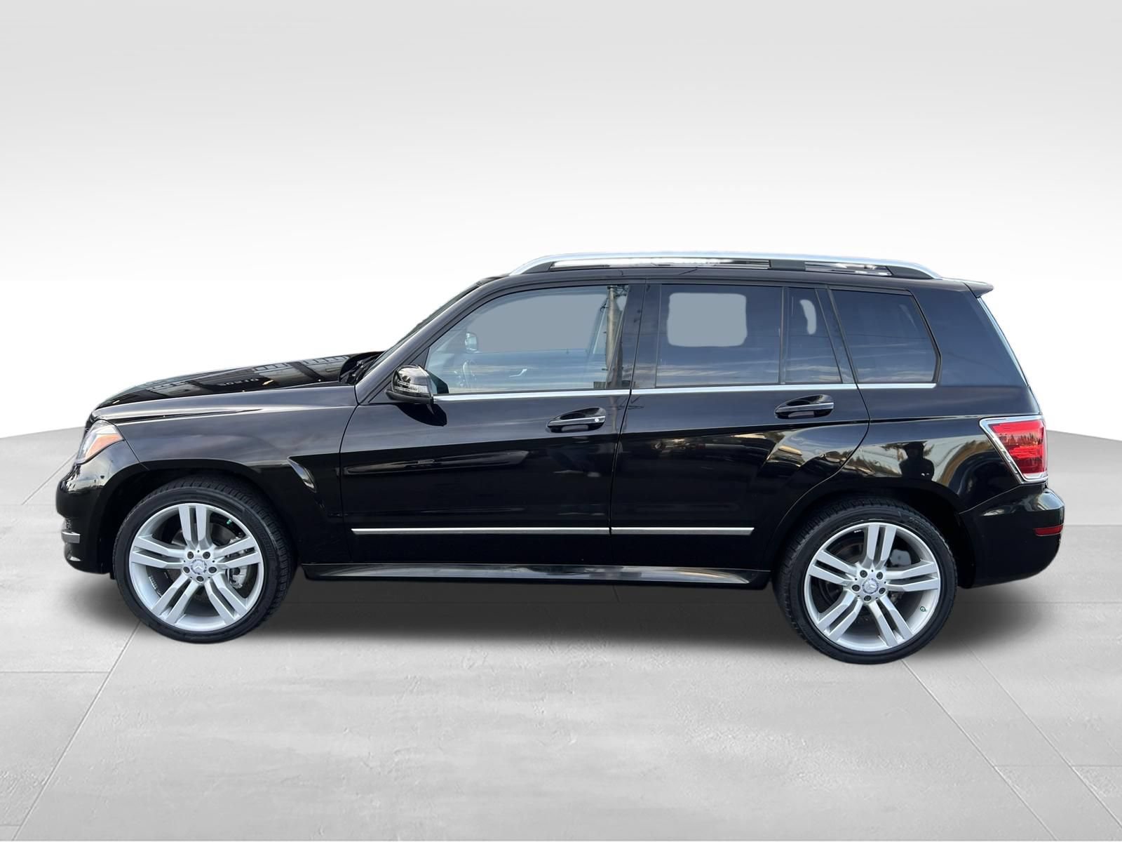 Used 2014 Mercedes-Benz GLK 350 4MATIC w/ Premium 1 Package image 8