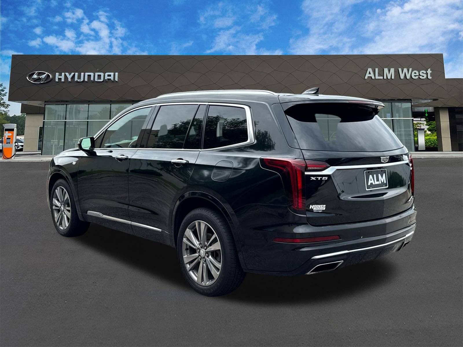 Used 2022 Cadillac XT6 Premium Luxury FWD image 7