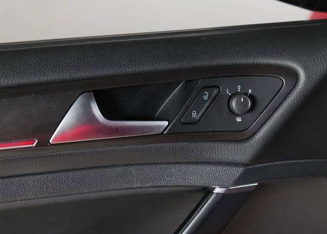 Used 2021 Volkswagen GTI SE image 28