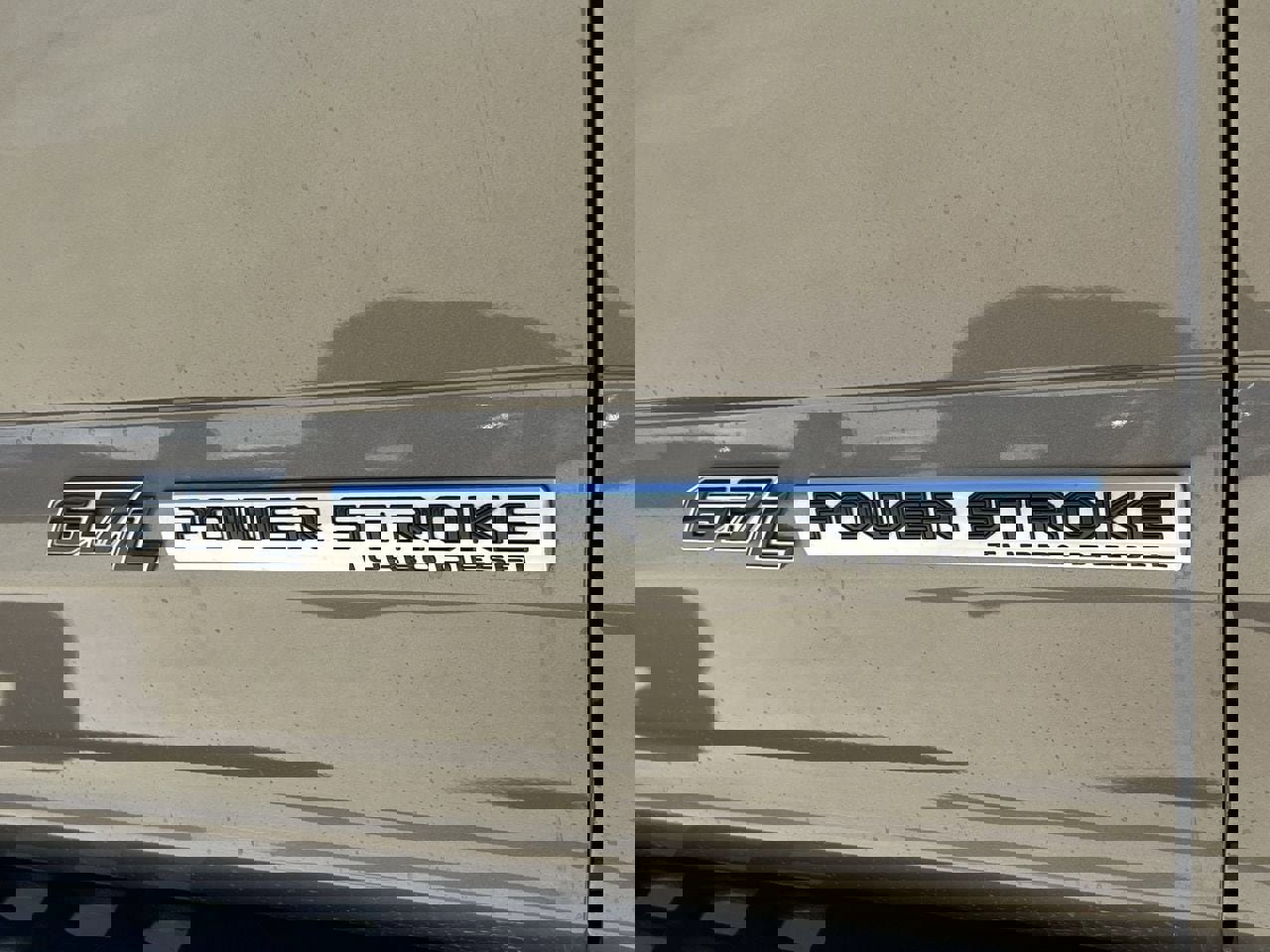 Used 2022 Ford F250 Lariat w/ Tremor Off-Road Package image 7