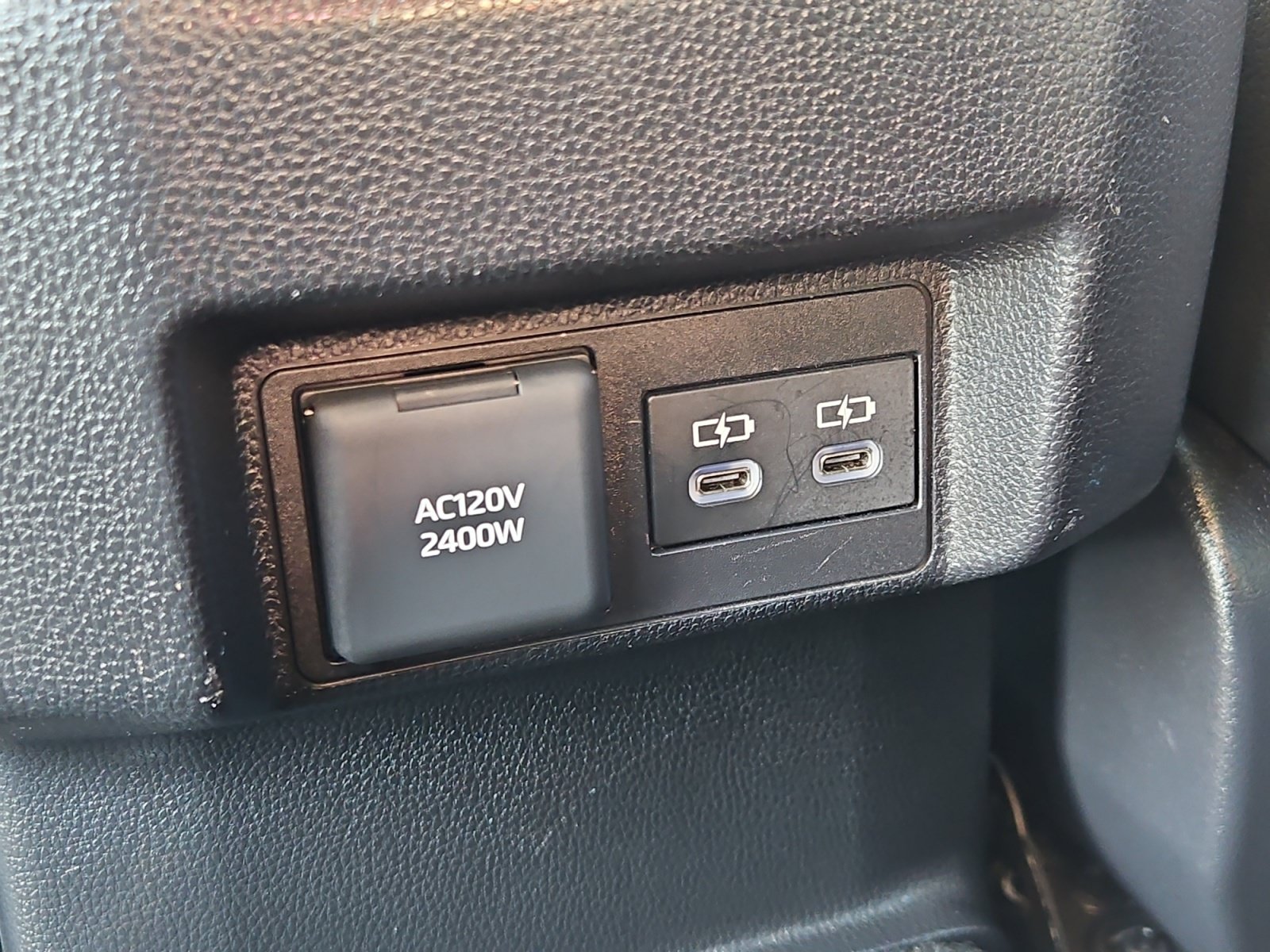 Used 2025 Toyota Tacoma TRD Sport w/ TRD Sport Premium Package AWD/4WD image 16