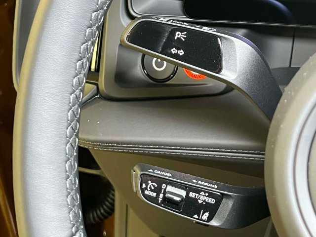 New 2026 Porsche Cayenne Electric AWD/4WD image 46