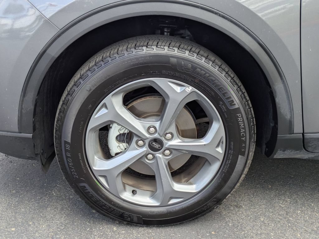 Used 2025 Ford Escape ST-Line AWD/4WD image 13
