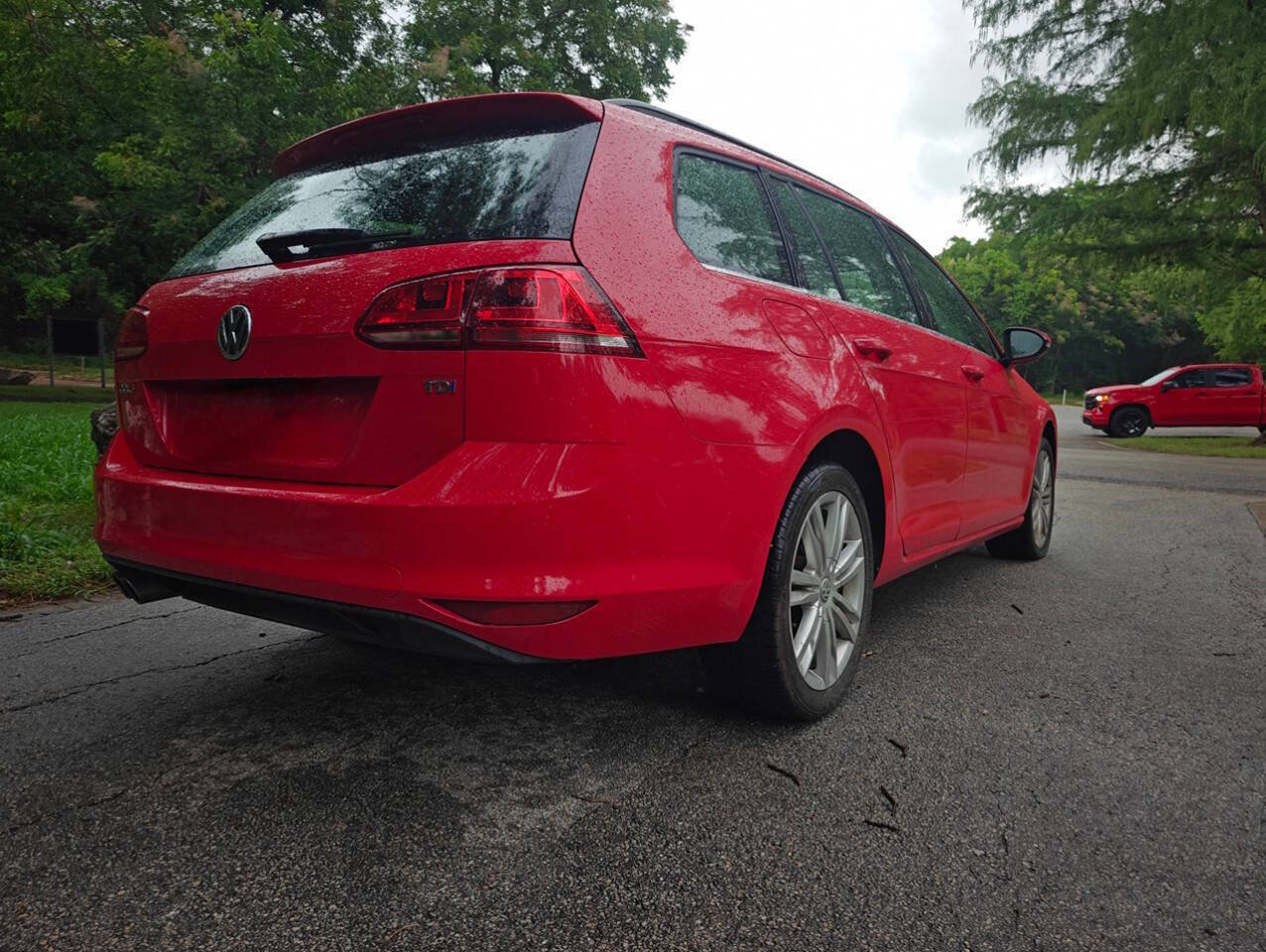 Used 2015 Volkswagen Golf TDI SE FWD image 4