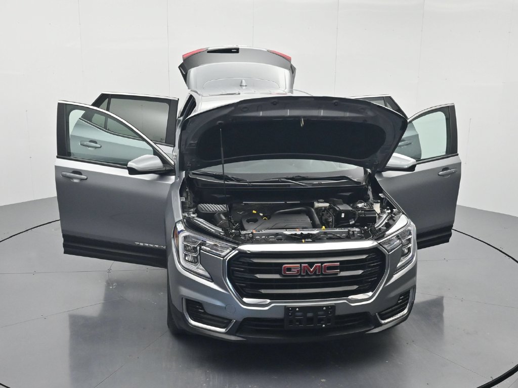Used 2024 GMC Terrain SLE AWD/4WD image 44