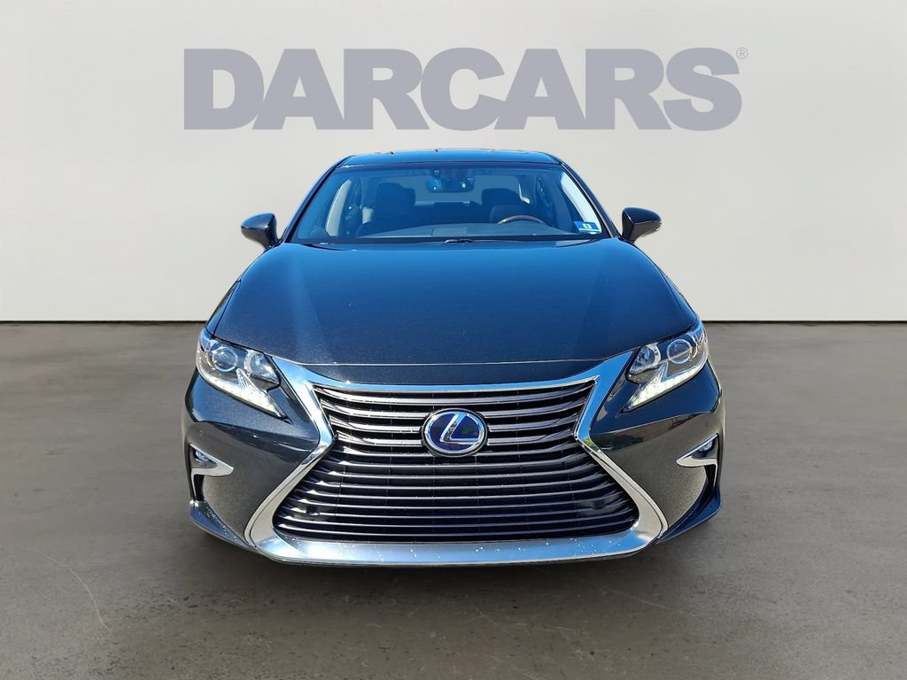 Used 2016 Lexus ES 300h w/ Navigation System Package FWD image 2