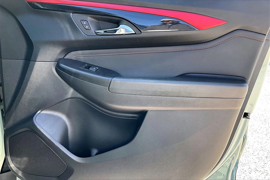 Used 2024 Chevrolet TrailBlazer RS w/ Driver Confidence Package image 22