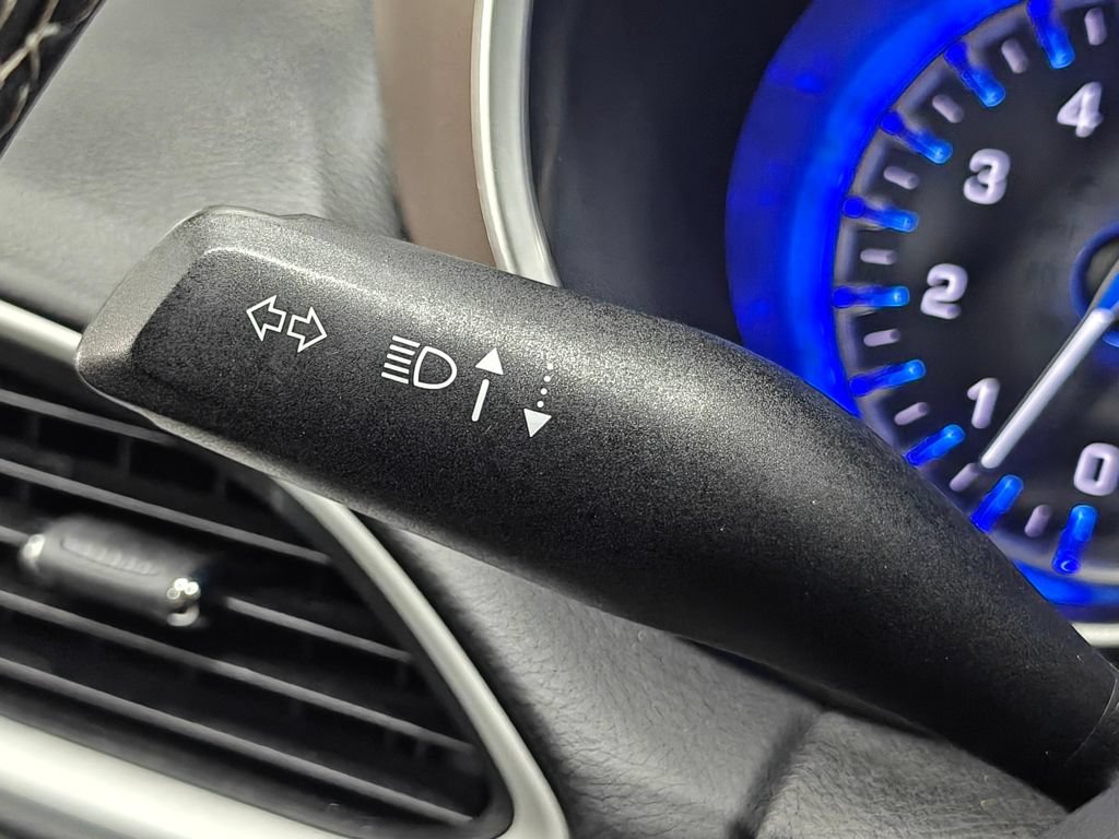 Used 2023 Chrysler Voyager LX FWD image 52