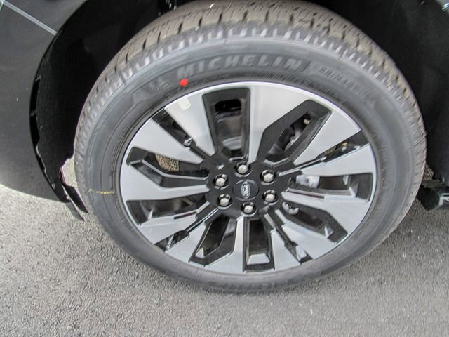 New 2025 Ford Expedition Max Platinum w/ Driver's Package image 8