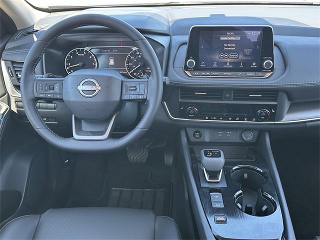 Used 2025 Nissan Rogue SV w/ SV Premium Package image 9