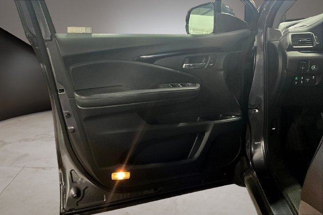 Used 2019 Honda Ridgeline RTL-E image 21