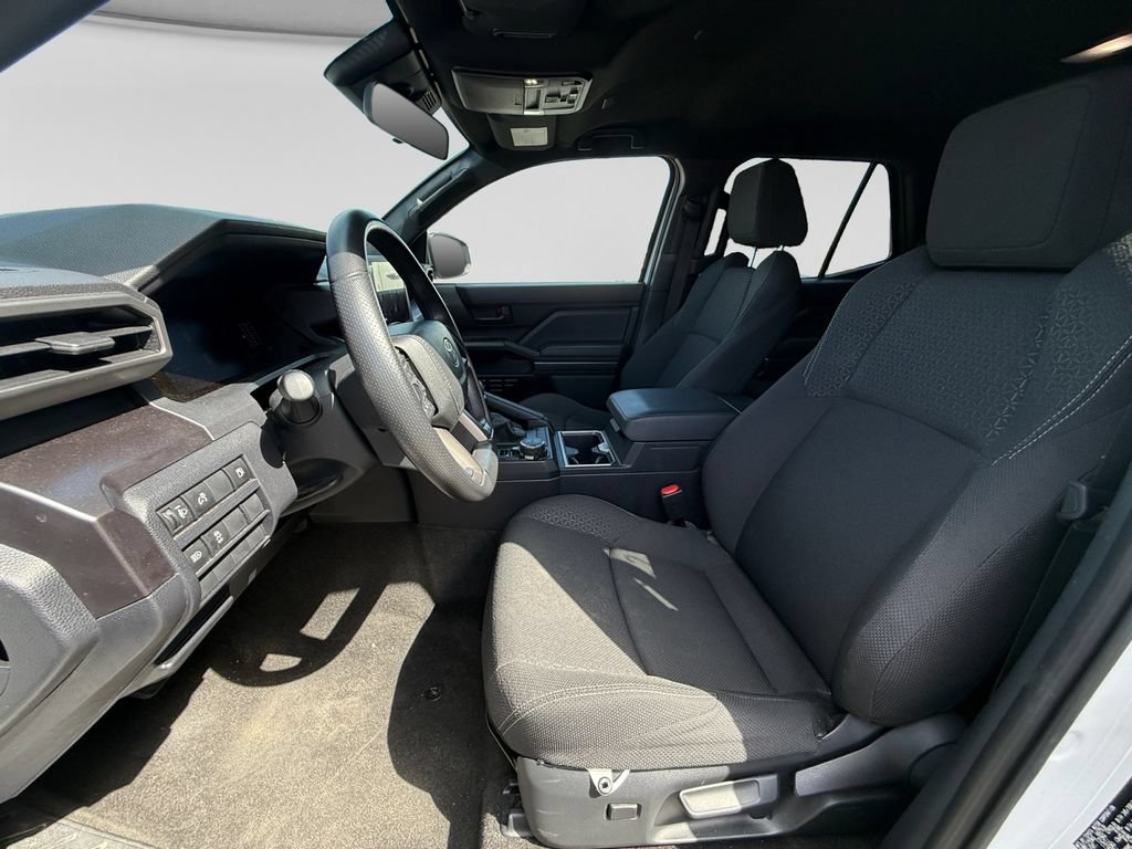 Used 2025 Toyota 4Runner SR5 AWD/4WD image 21