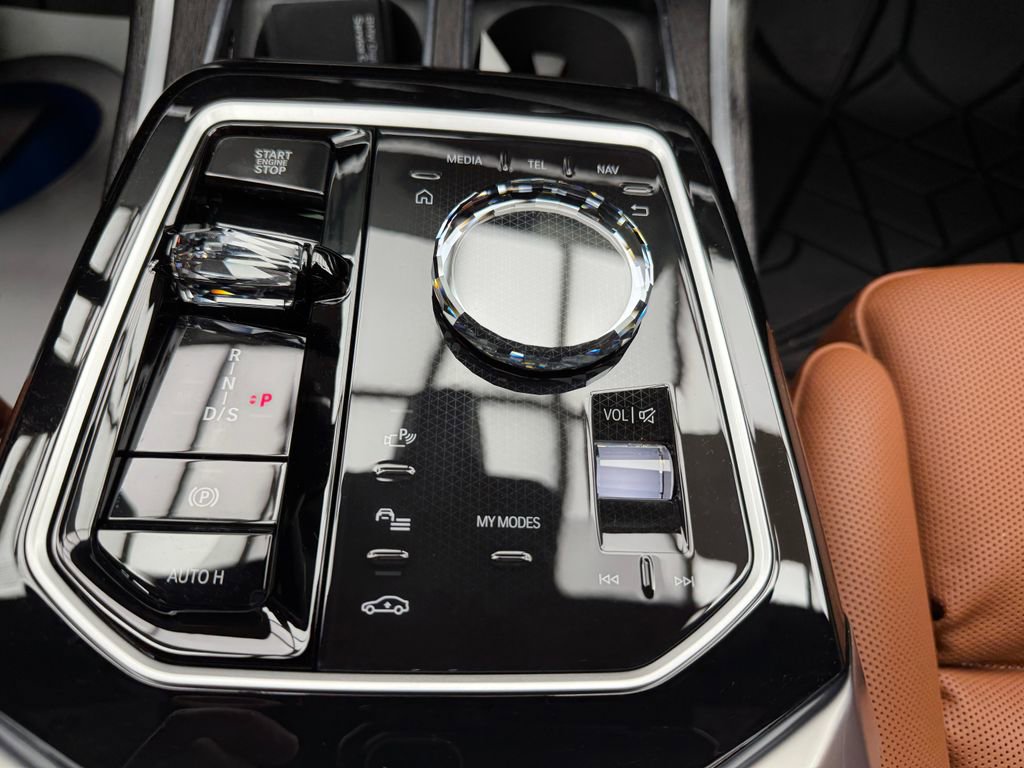New 2026 BMW 760i xDrive w/ Executive Package image 19