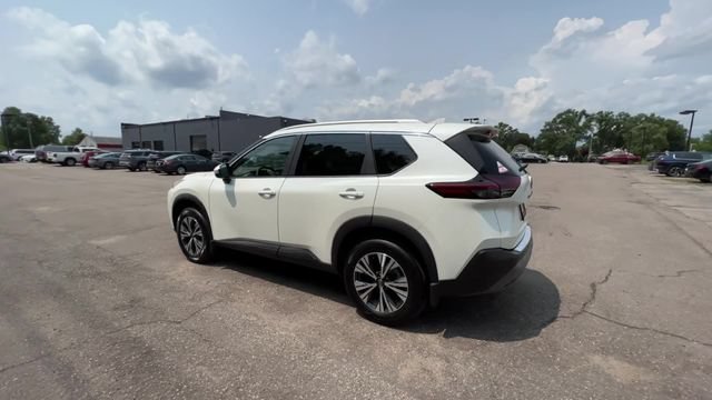Certified 2023 Nissan Rogue SV w/ SV Premium B Package AWD/4WD image 6