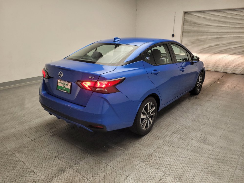 Used 2021 Nissan Versa SV FWD image 9