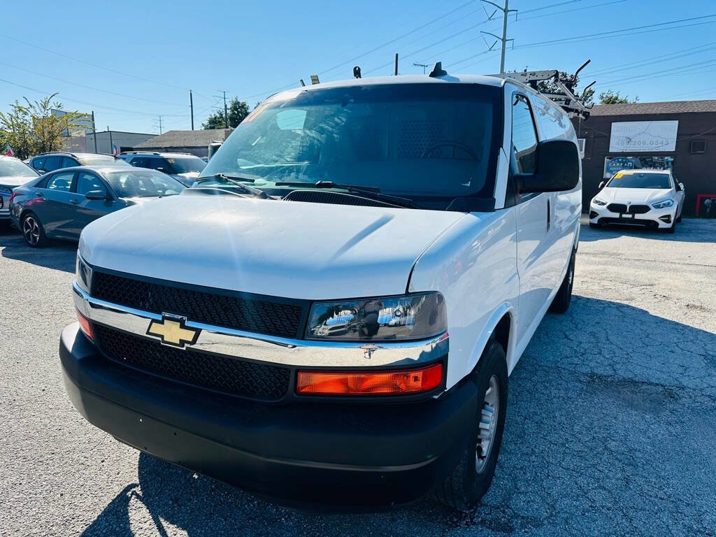 Used 2021 Chevrolet Express 2500 w/ Enhanced Convenience Package image 1