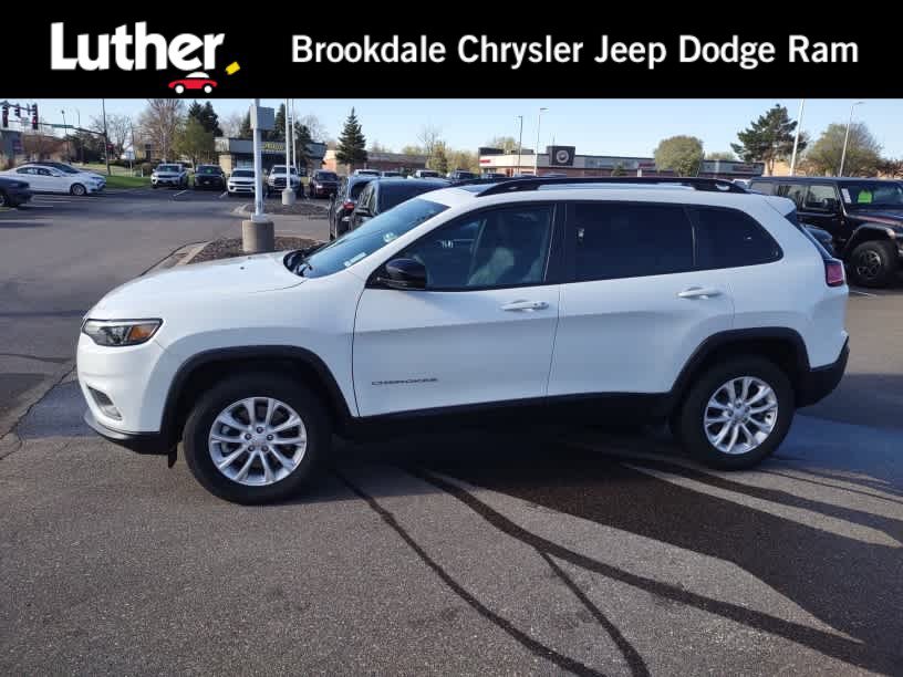 Used 2022 Jeep Cherokee Latitude Lux w/ Sun & Sound Group AWD/4WD image 1