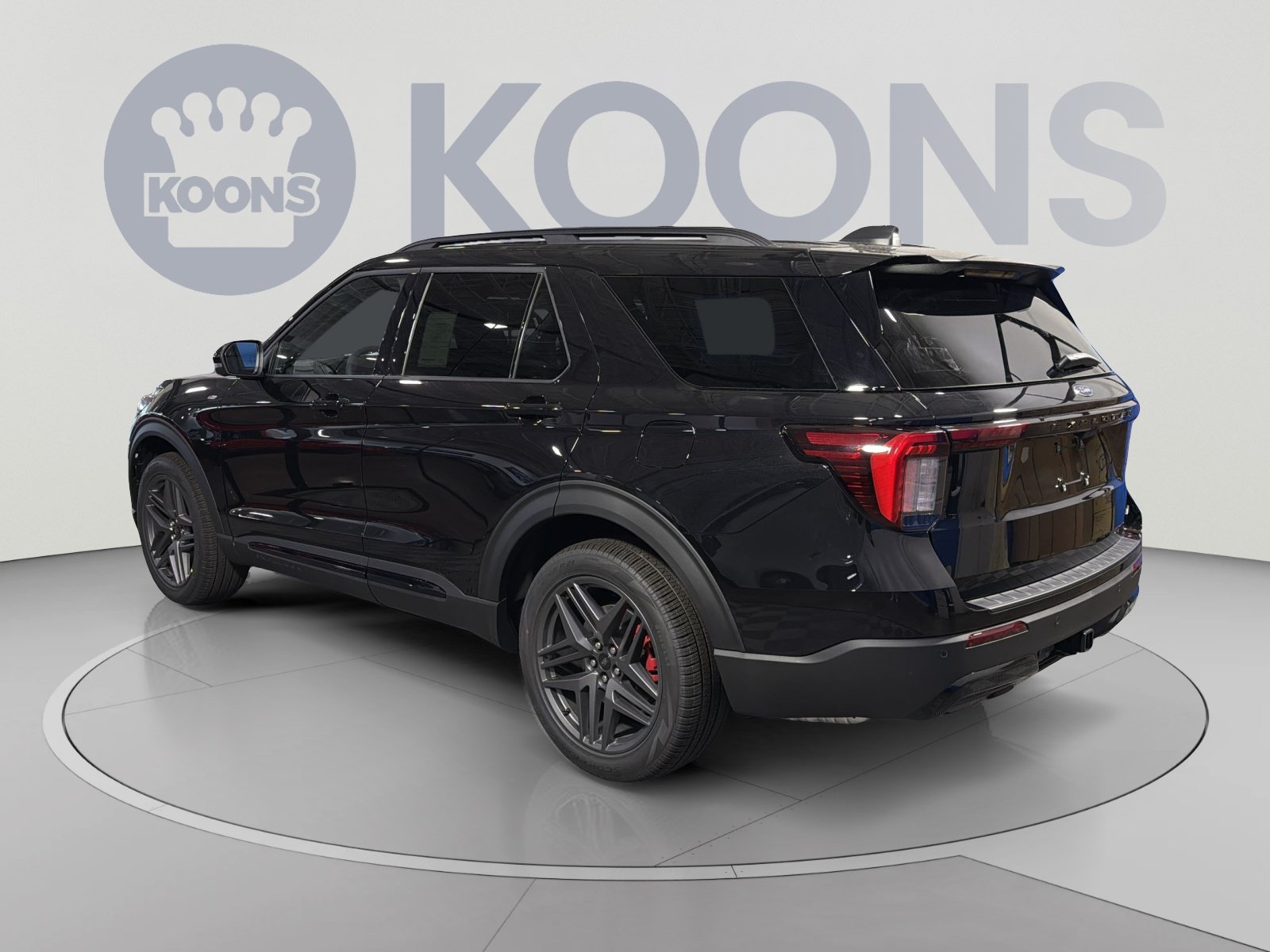 New 2026 Ford Explorer ST-Line w/ ST-Line Street Pack AWD/4WD image 4