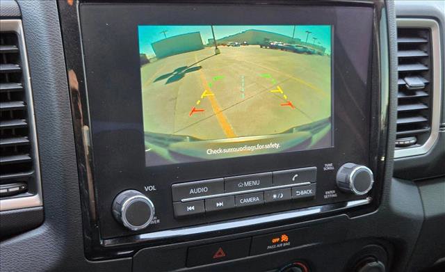 Used 2022 Nissan Frontier SV image 12