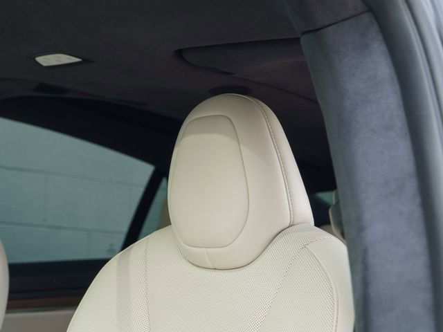 Used 2022 Tesla Model X image 21