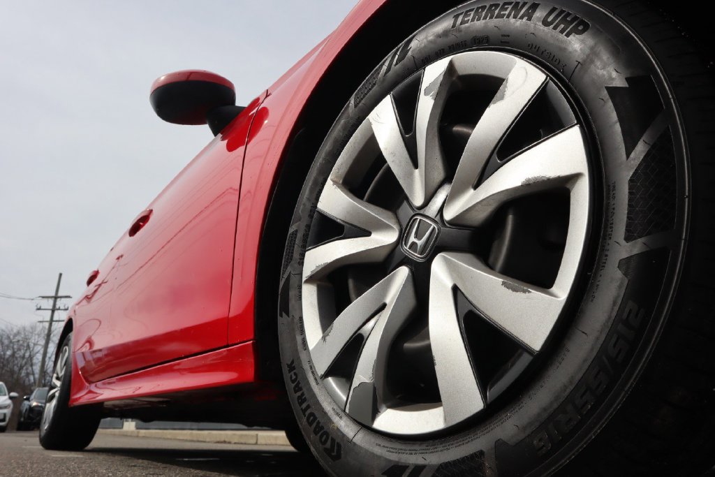 Used 2024 Honda Civic LX image 9